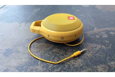 Беспроводная (bluetooth) акустика JBL Clip 3 желтый