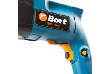 Перфоратор Bort BHD-700-P патрон:SDS-plus уд.:3Дж 700Вт